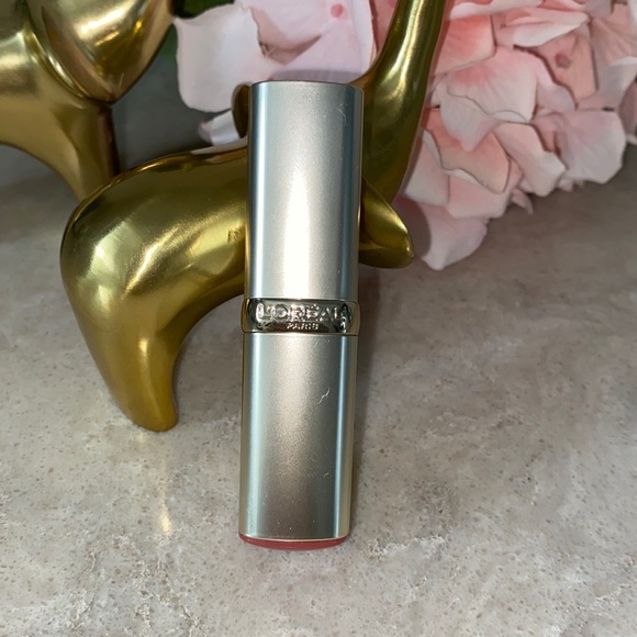 L'Oreal Paris Colour Riche Lip Colour - Picture 2 of 7